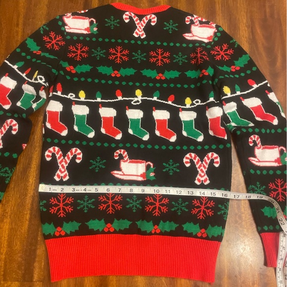Friends holiday Christmas sweater. Size XS, S and Large. Central Perk - Picture 4 of 6